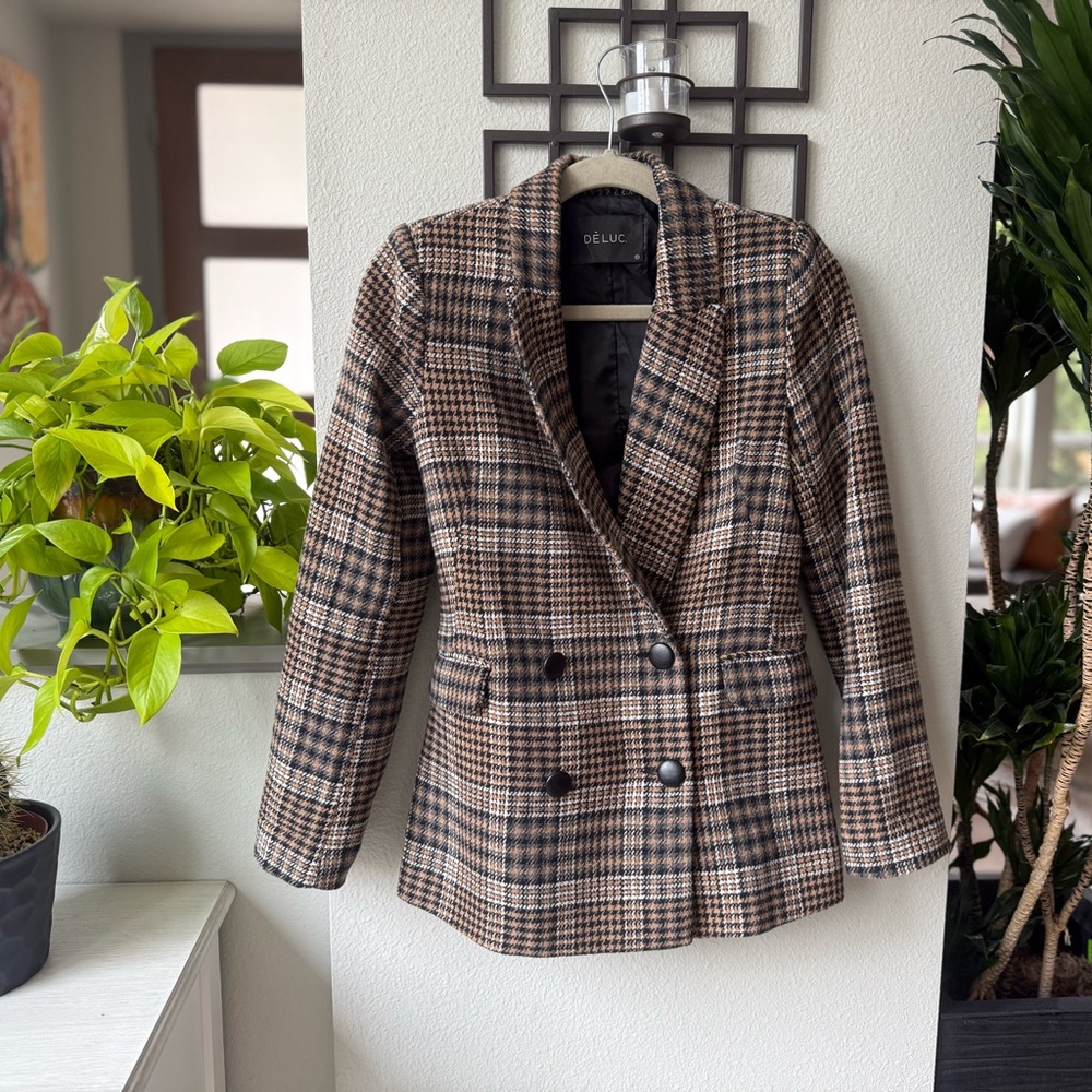 ✨✨✨ Deluc Maverick Double Breasted Blazer